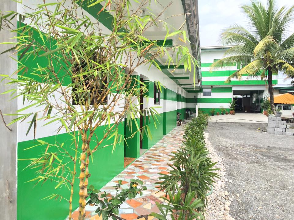 Naujan Traveller’s Inn and Resto Bar