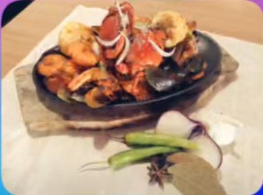 Mixed Seafoods W/ Unli Rice, Juice